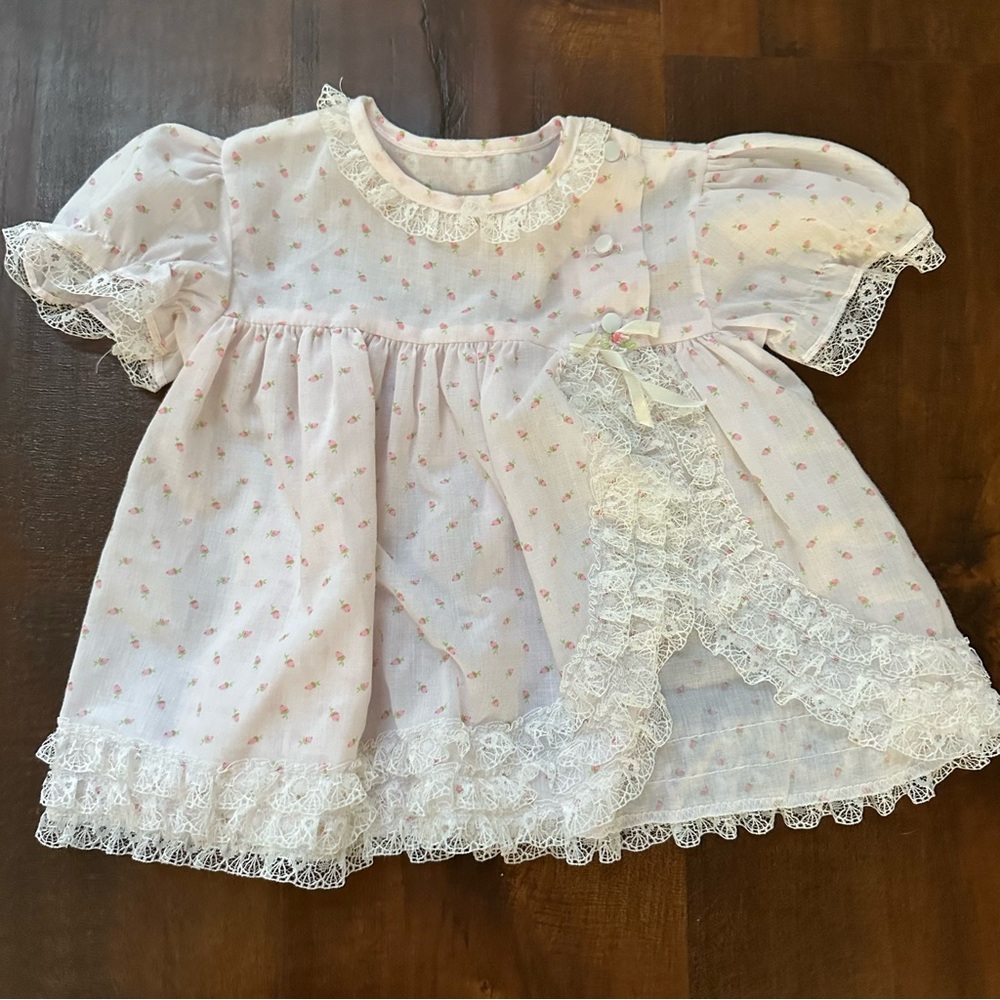 Vintage baby girl floral rose dress